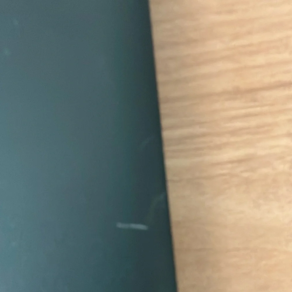 HP Black Laptop Modern Design with Crisp Display